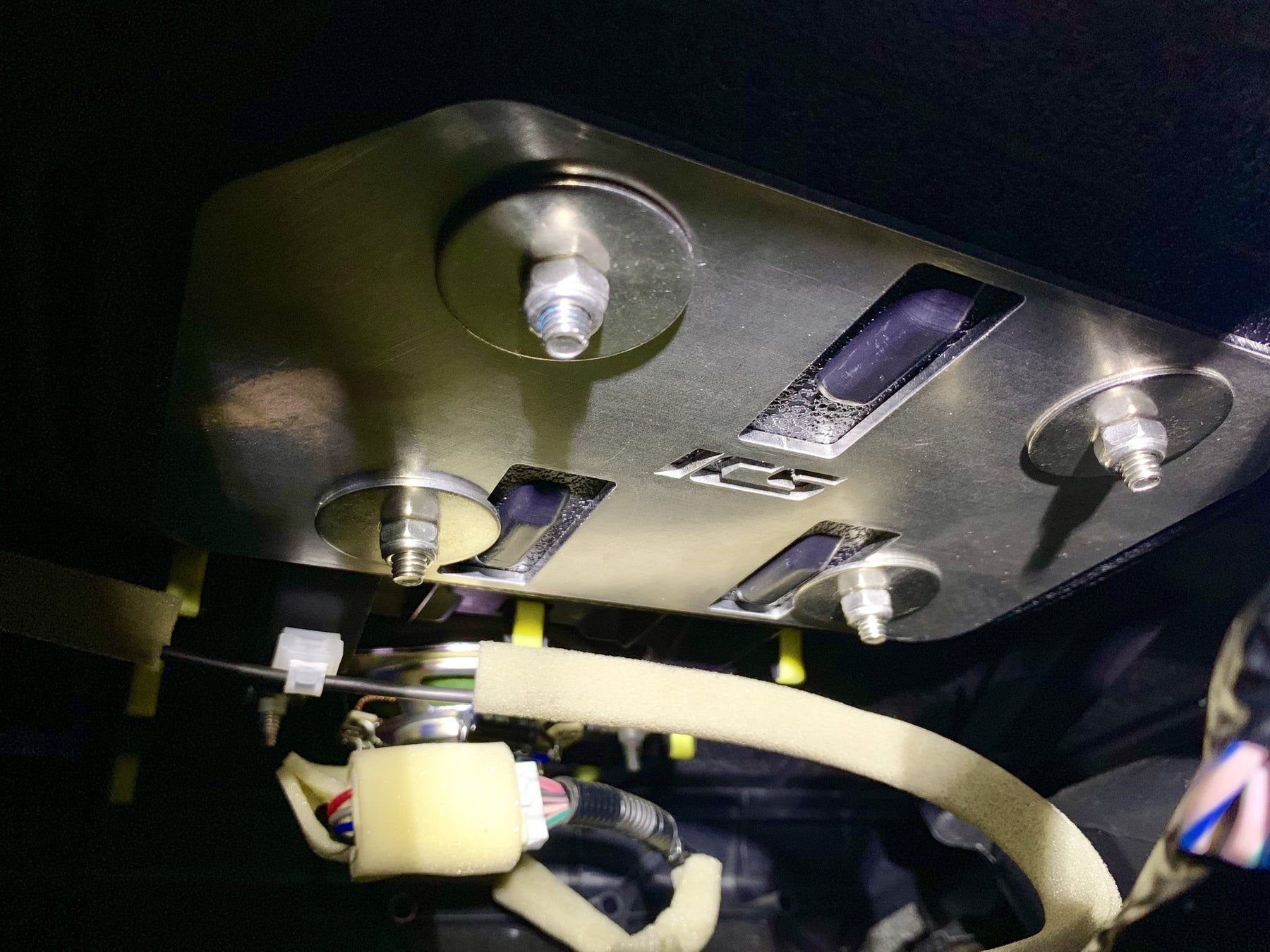 Toyota Tundra Dash Mount 2014-2021