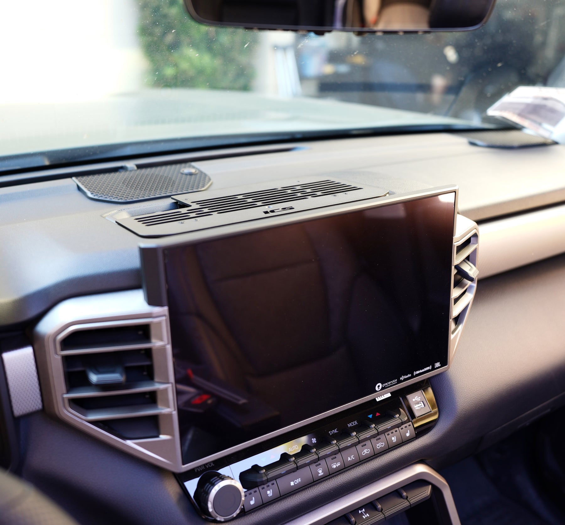 Toyota Tundra/Sequoia Dash Mount 2022+