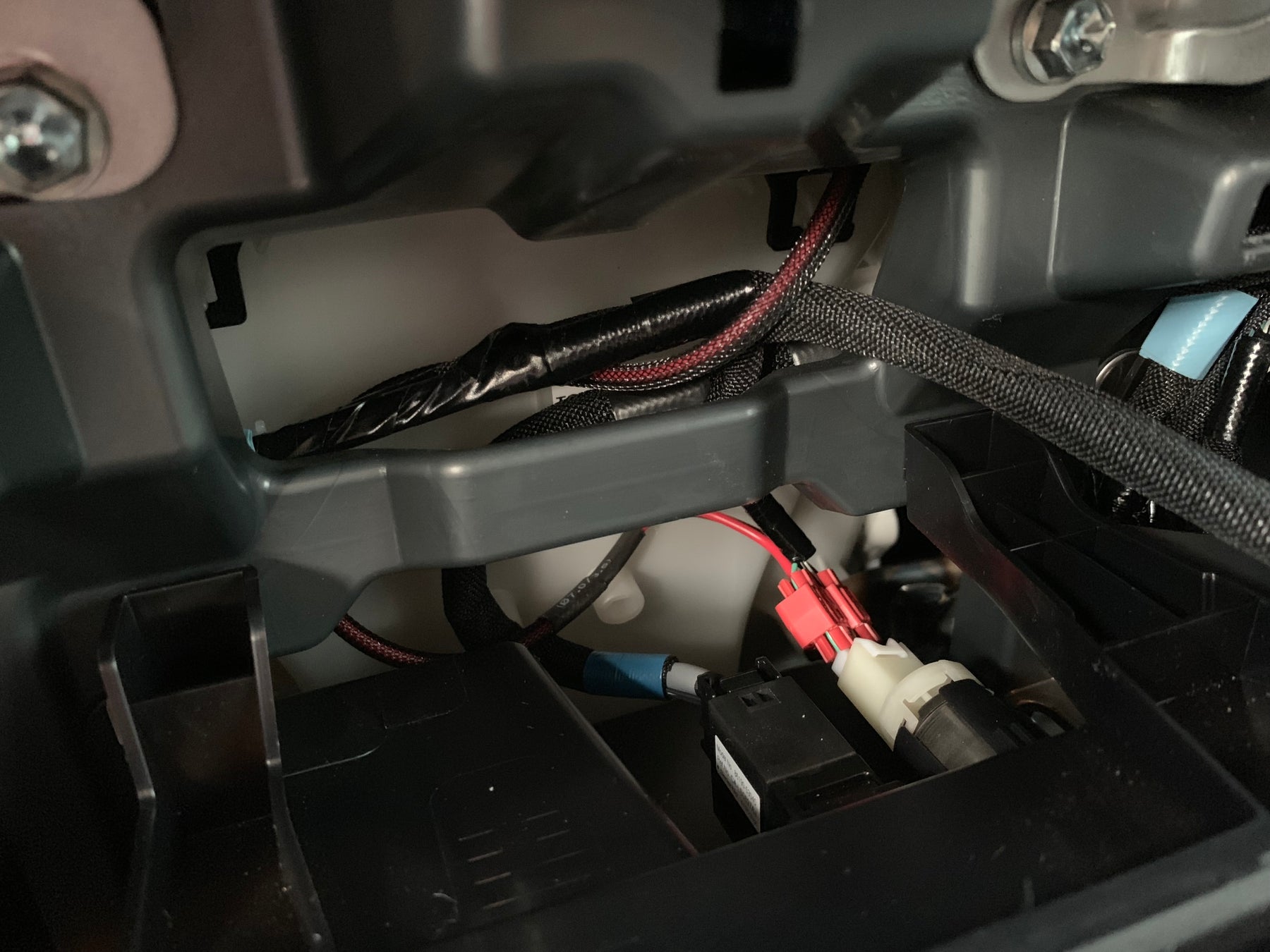5th Gen 4Runner USB Charger Mount