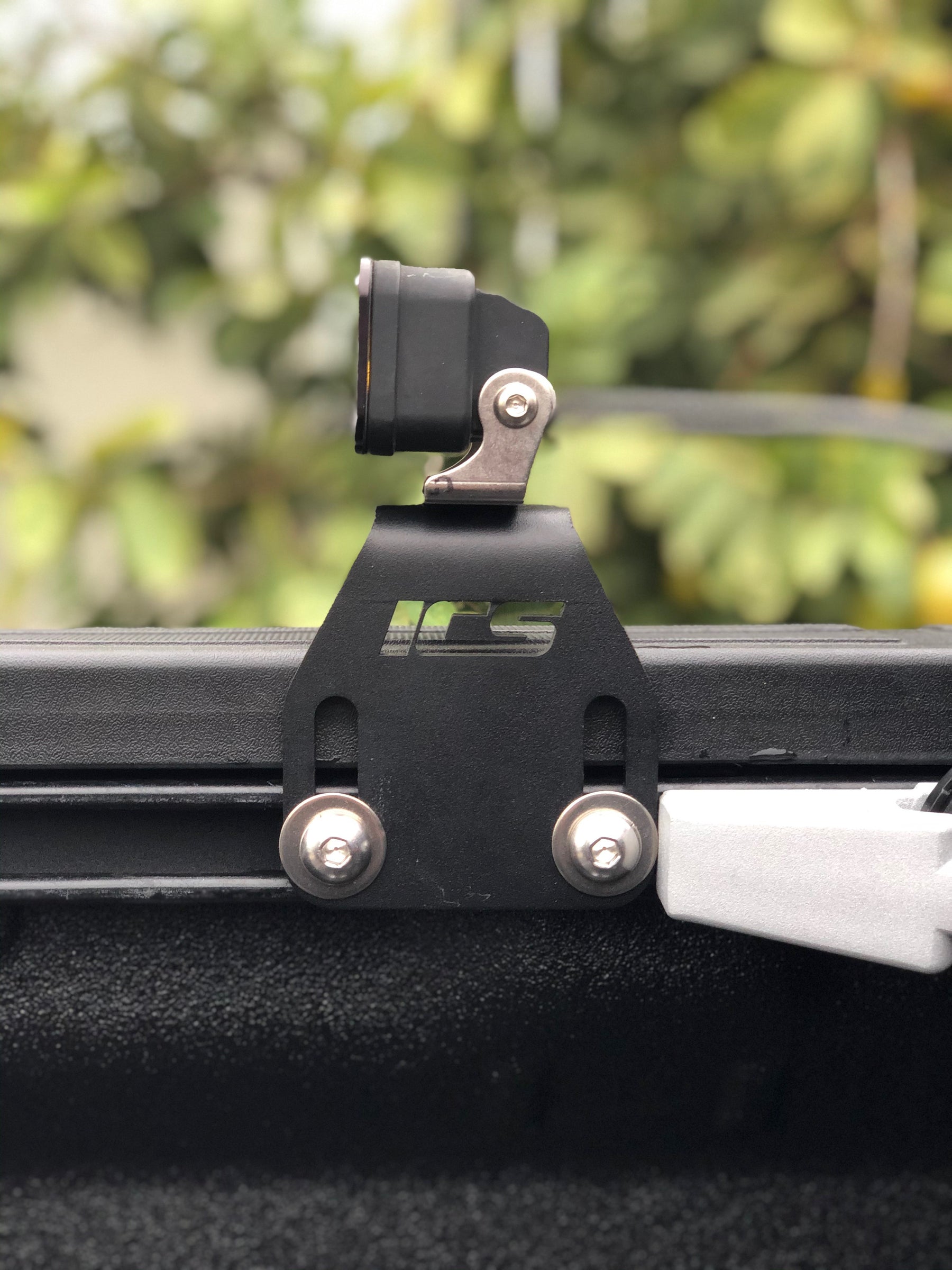Toyota Bed Rail Chase Light Brackets - PAIR